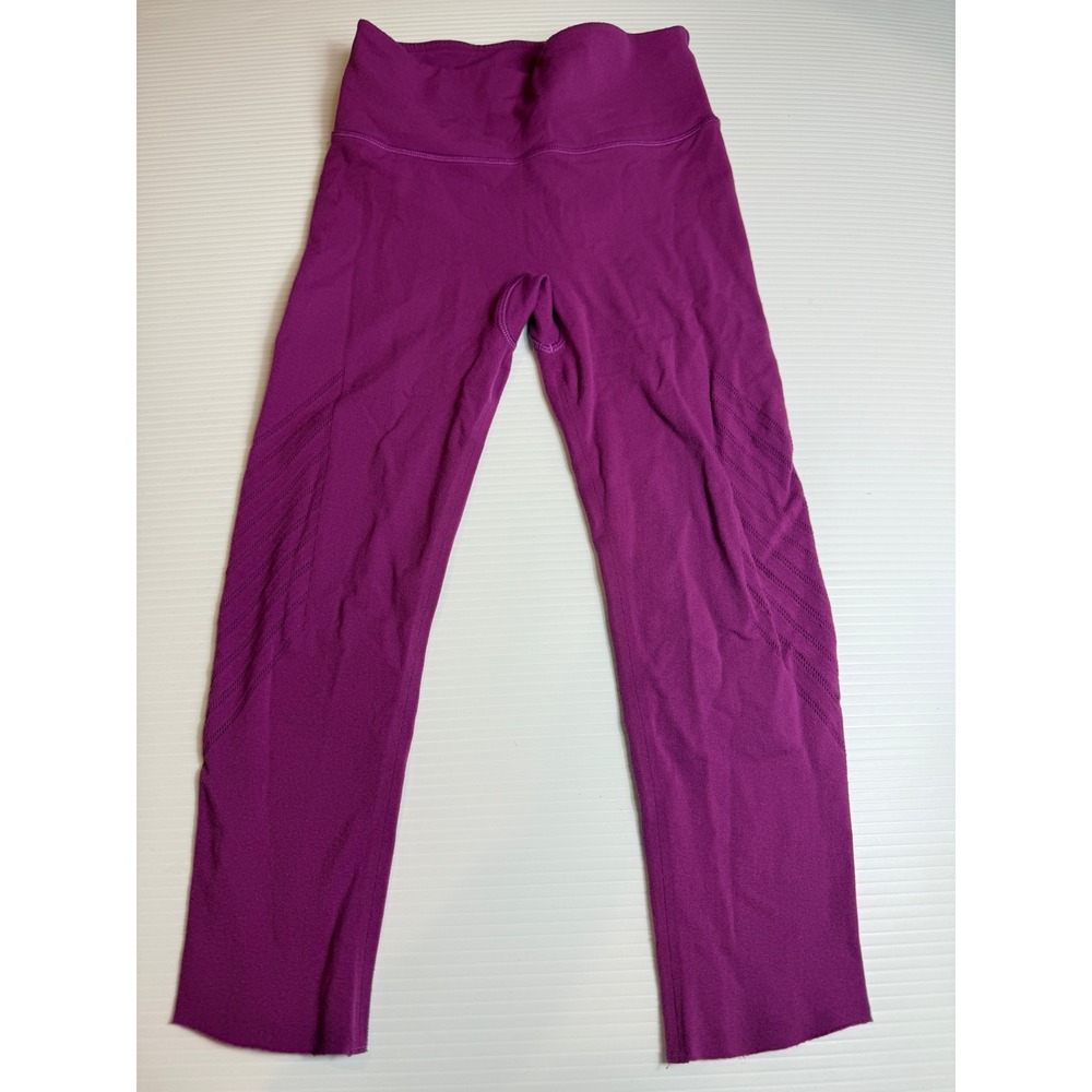 Lululemon Womens Purple‎ Cropped Leggings Athletic Yoga Workout Pants 2